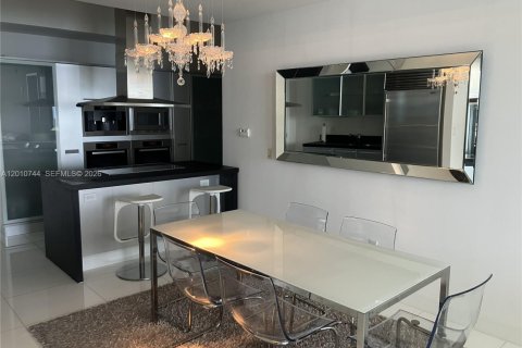 Condominio en alquiler en Sunny Isles Beach, Florida, 2 dormitorios, 145.86 m2 № 2073584 - foto 26