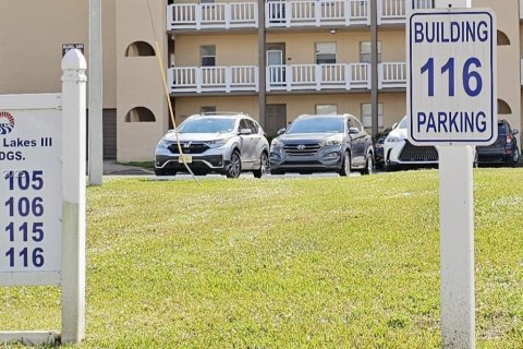 Condo in Sunrise, Florida, 2 bedrooms  № 1959821 - photo 5