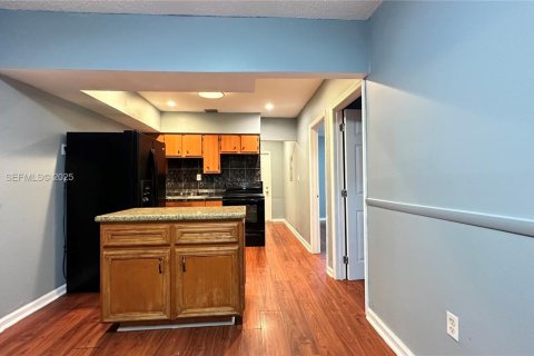 Снять в аренду виллу или дом в Холливуд, Флорида 3 спальни, 191.47м2, № 1992423 - фото 8