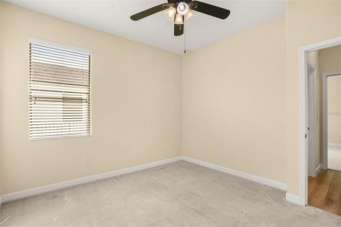 Casa en venta en Kissimmee, Florida, 5 dormitorios, 273.13 m2 № 2385754 - foto 28