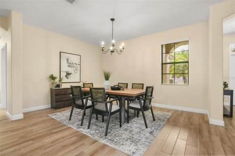 Casa en venta en Kissimmee, Florida, 5 dormitorios, 273.13 m2 № 2385754 - foto 9