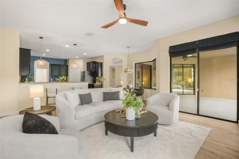 Casa en venta en Kissimmee, Florida, 5 dormitorios, 273.13 m2 № 2385754 - foto 16