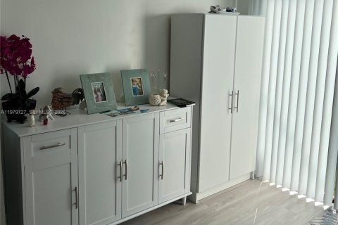 Купить виллу или дом в Помпано-Бич, Флорида 2 спальни, 122.26м2, № 2043633 - фото 7