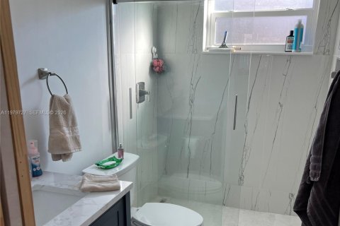 Купить виллу или дом в Помпано-Бич, Флорида 2 спальни, 122.26м2, № 2043633 - фото 9