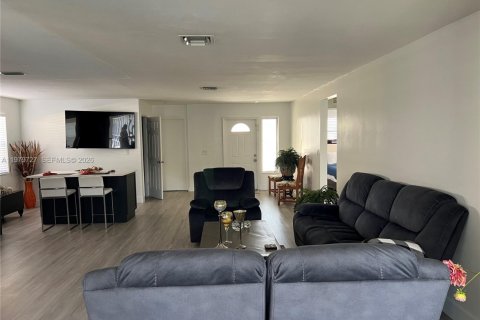 Купить виллу или дом в Помпано-Бич, Флорида 2 спальни, 122.26м2, № 2043633 - фото 23