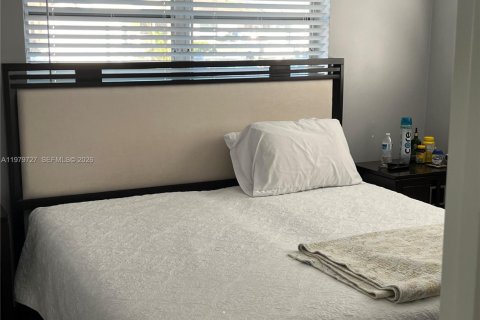 Купить виллу или дом в Помпано-Бич, Флорида 2 спальни, 122.26м2, № 2043633 - фото 10