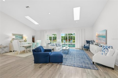 Villa ou maison à vendre à Sarasota, Floride: 4 chambres, 303.7 m2 № 2399447 - photo 12
