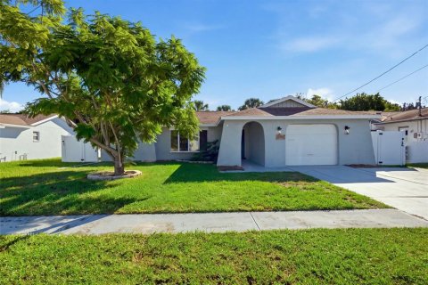 Villa ou maison à Hudson, Floride 3 chambres, 130.06 m2 № 2418809