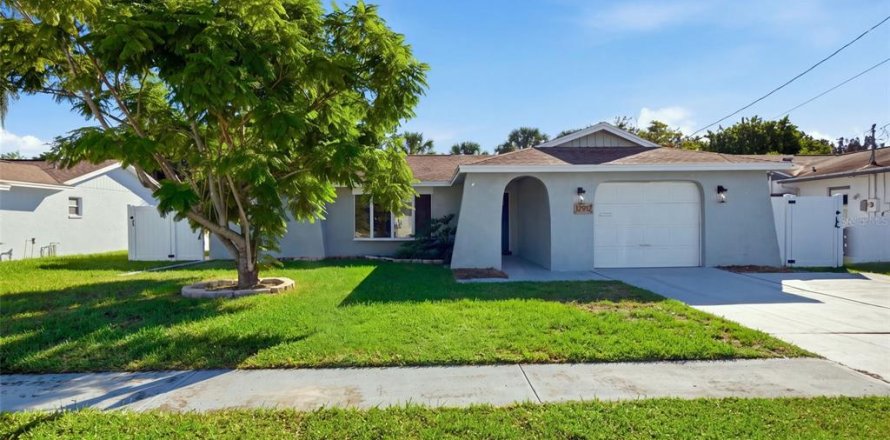 Villa ou maison à Hudson, Floride 3 chambres, 130.06 m2 № 2418809