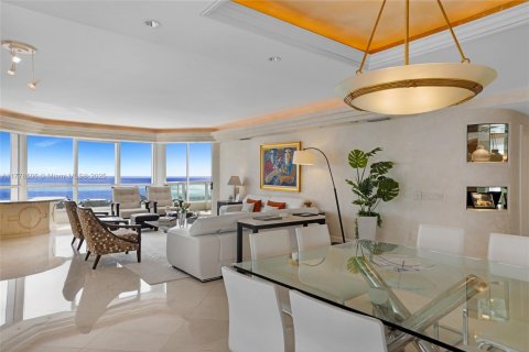 Condominio en venta en Aventura, Florida, 3 dormitorios, 245.26 m2 № 1865468 - foto 3