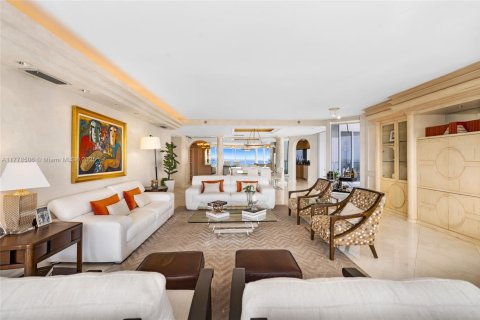 Condominio en venta en Aventura, Florida, 3 dormitorios, 245.26 m2 № 1865468 - foto 10