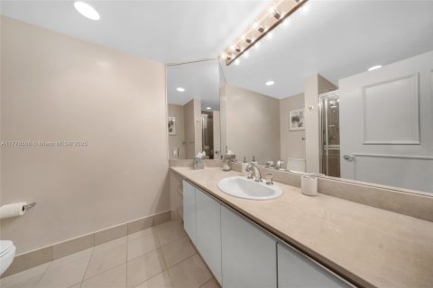 Condominio en venta en Aventura, Florida, 3 dormitorios, 245.26 m2 № 1865468 - foto 17