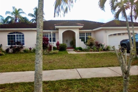 Casa en alquiler en Miami, Florida, 4 dormitorios, 195.75 m2 № 2018082 - foto 18