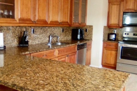 Casa en alquiler en Miami, Florida, 4 dormitorios, 195.75 m2 № 2018082 - foto 6