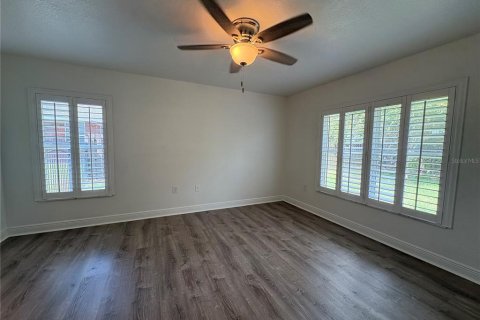 House in Ocala, Florida 4 bedrooms, 174.01 sq.m. № 1894387 - photo 13