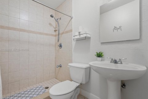 Купить виллу или дом в Майами, Флорида 3 спальни, 160.91м2, № 2026304 - фото 26