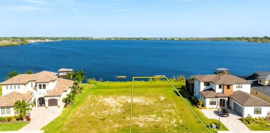 Land in Auburndale, Florida № 1068664