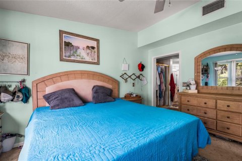 Villa ou maison à vendre à Largo, Floride: 2 chambres, 113.71 m2 № 2358800 - photo 19