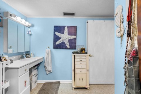 Villa ou maison à vendre à Largo, Floride: 2 chambres, 113.71 m2 № 2358800 - photo 25