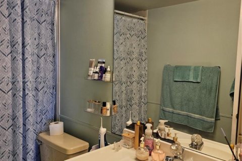 Condominio en venta en Oakland Park, Florida, 2 dormitorios, 85.47 m2 № 1967439 - foto 12