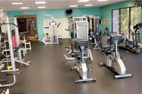 Condominio en venta en Oakland Park, Florida, 2 dormitorios, 85.47 m2 № 1967439 - foto 17