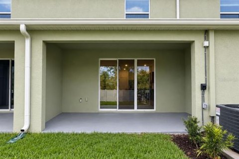 Touwnhouse à louer à Land O' Lakes, Floride: 3 chambres, 155.43 m2 № 2356142 - photo 11