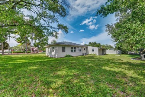 Villa ou maison à vendre à Tampa, Floride: 3 chambres, 123.75 m2 № 2390898 - photo 26