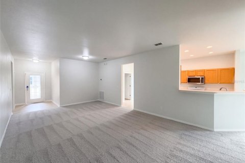 House in Haines City, Florida 4 bedrooms, 174.19 sq.m. № 2403684 - photo 6