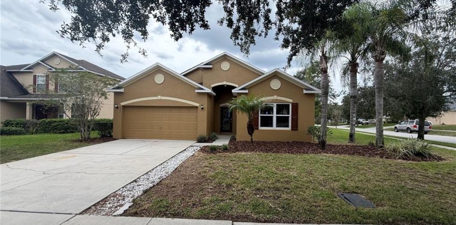 House in Haines City, Florida 4 bedrooms, 174.19 sq.m. № 2403684