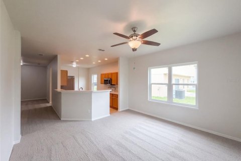House in Haines City, Florida 4 bedrooms, 174.19 sq.m. № 2403684 - photo 8