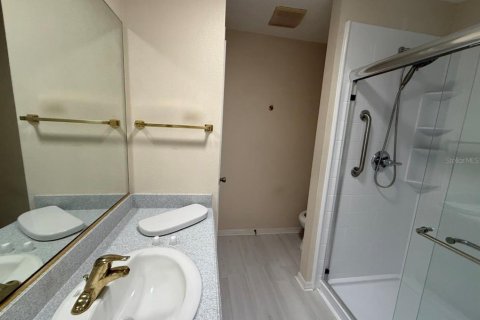 Casa en venta en The Villages, Florida, 3 dormitorios, 121.79 m2 № 2377907 - foto 5