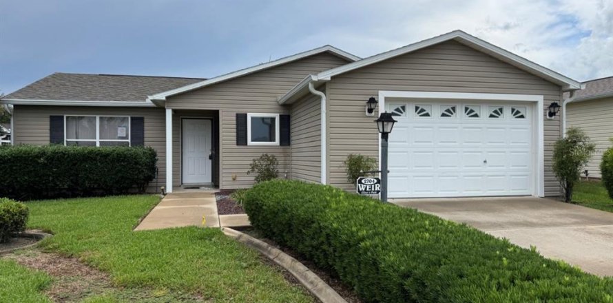 Casa en The Villages, Florida 3 dormitorios, 121.79 m2 № 2377907