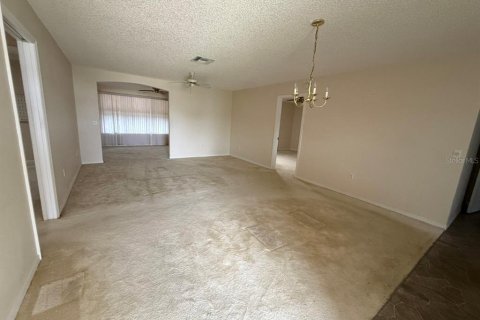 Casa en venta en The Villages, Florida, 3 dormitorios, 121.79 m2 № 2377907 - foto 3