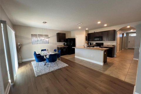 Villa ou maison à vendre à Davenport, Floride: 4 chambres, 171.96 m2 № 2320792 - photo 8