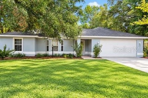 Villa ou maison à Ocala, Floride 3 chambres, 142.23 m2 № 2425258