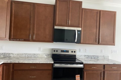 Купить виллу или дом в Уэстлейк, Флорида 3 спальни, 142.7м2, № 1991893 - фото 7