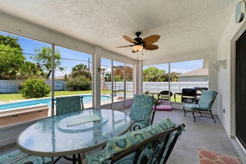 House in Port St. Lucie, Florida 3 bedrooms, 124.49 sq.m. № 2083379 - photo 19