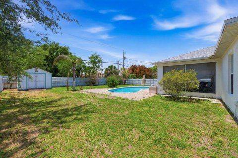 House in Port St. Lucie, Florida 3 bedrooms, 124.49 sq.m. № 2083379 - photo 24