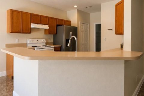 House in Orlando, Florida 3 bedrooms, 173.54 sq.m. № 2180233 - photo 9