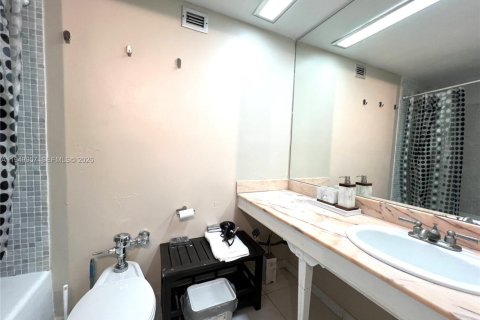 Copropriété à louer à Miami Beach, Floride: 35.3 m2 № 2007577 - photo 16
