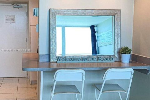 Copropriété à louer à Miami Beach, Floride: 35.3 m2 № 2007577 - photo 9