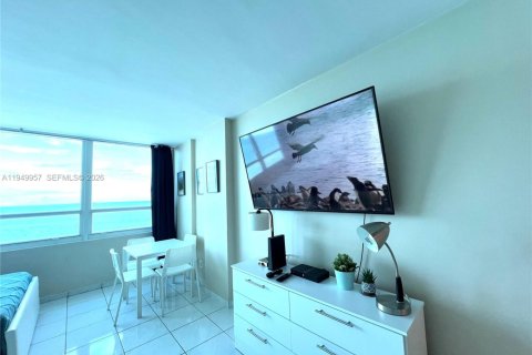 Copropriété à louer à Miami Beach, Floride: 35.3 m2 № 2007577 - photo 7