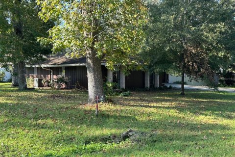 Villa ou maison à Brooksville, Floride 3 chambres, 132.66 m2 № 2091932