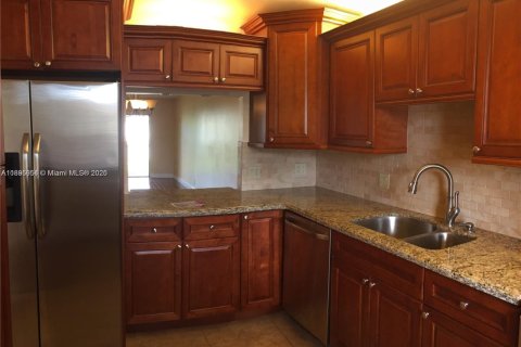 Condominio en alquiler en Weston, Florida, 2 dormitorios, 113.34 m2 № 1949935 - foto 4