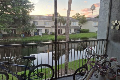 Condominio en alquiler en Weston, Florida, 2 dormitorios, 113.34 m2 № 1949935 - foto 20