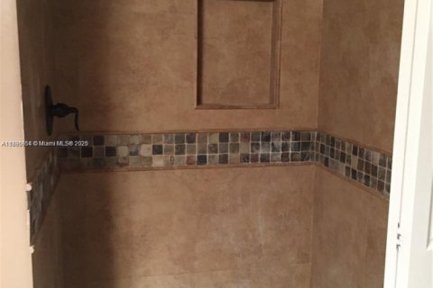 Condominio en alquiler en Weston, Florida, 2 dormitorios, 113.34 m2 № 1949935 - foto 15