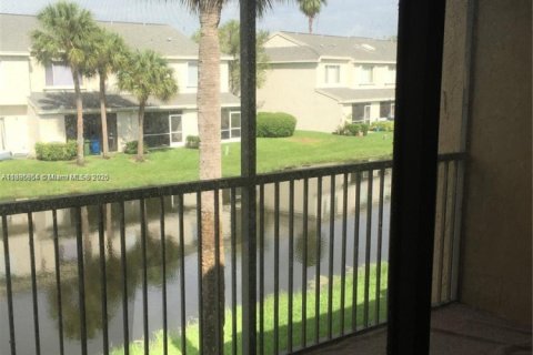 Condominio en alquiler en Weston, Florida, 2 dormitorios, 113.34 m2 № 1949935 - foto 19