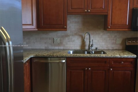 Condominio en alquiler en Weston, Florida, 2 dormitorios, 113.34 m2 № 1949935 - foto 6