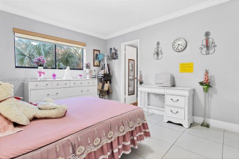Condominio en venta en Hialeah, Florida, 2 dormitorios, 75.44 m2 № 1982865 - foto 16