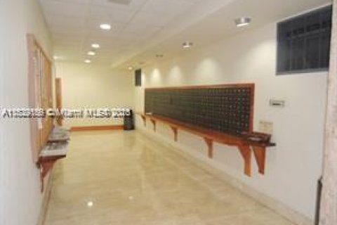 Купить кондоминиум в Авентура, Флорида 1 спальня, 71.16м2, № 2035695 - фото 18